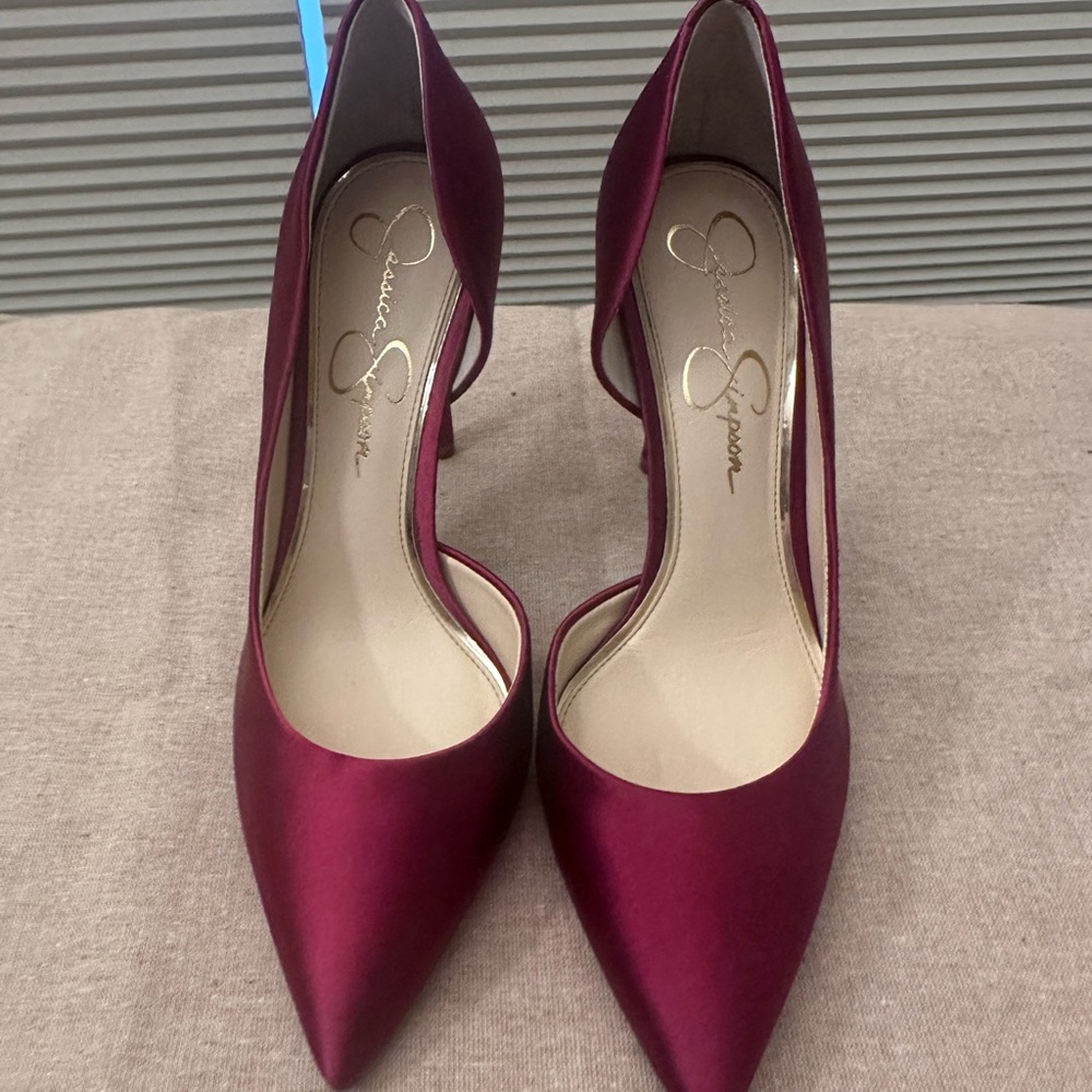 Jessica Simpson Deep Red satin Women's Heels Brand new!